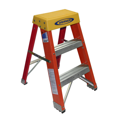 2' FIBERGLASS STEPLADDER TYPE IA