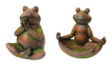 FROG ON LEAF STATUE