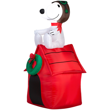 INFLATABLE SNOOPY HOUSE