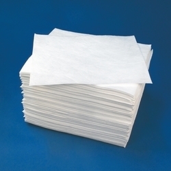 OIL ABSORBANT PAD LAMINATED M