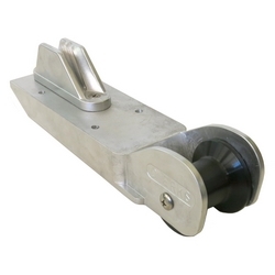 SLED BOW ROLLER WID BOLTON W/CLT