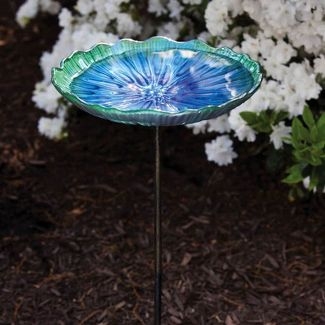 Bird Bath Stake Scalloped