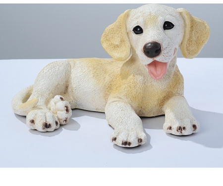 Statue Labrador Pup