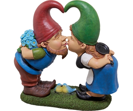 Statue Kiss Tell Love Gnomes