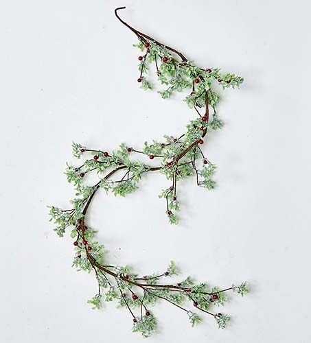 Garland 59" Red Berries