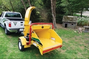 RENT ME: Chipper Vermeer 25 Hp Bc700Xl #3