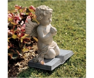 A Cherubs Prayer Statue