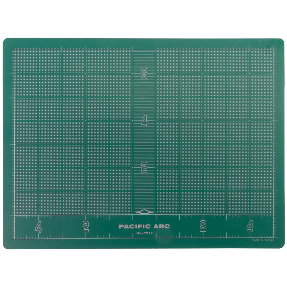 Pacific Arc Self-Healing Cutting Mat 9"x12" Green & Black