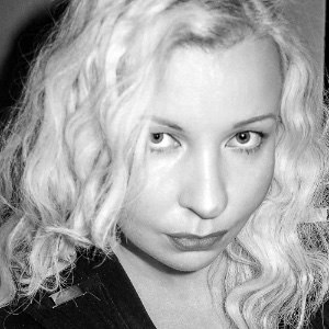 Life Drawing: Short Pose 7/2 1-4pm Tiina