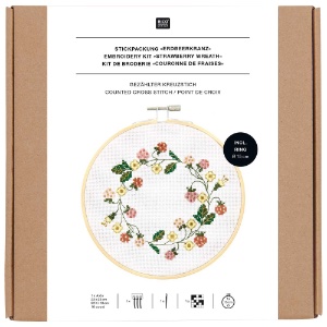 Rico Design Cross Stitch Kit 5.9" Strawberry Wreath