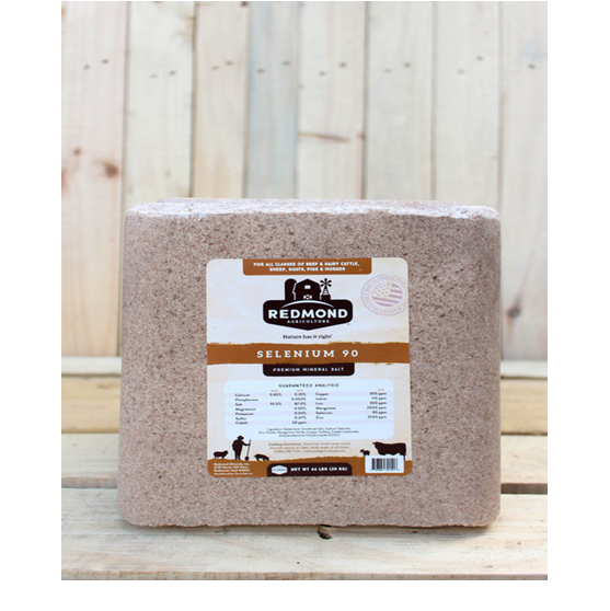 Redmond Trace Mineral with Selenium 90 Block 44 lb