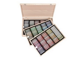 Rembrandt Soft Pastel Set of 225 Colors in Wood Box