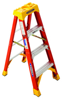 WERNER 6204 Step Ladder, 300 lb Weight Capacity, 3-Step, Fiberglass