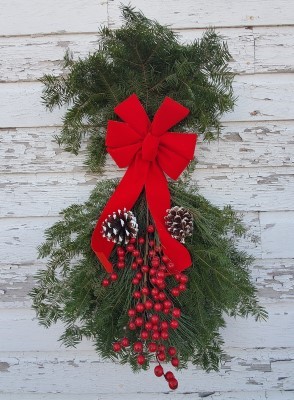 SWAG-WINTERBERRY