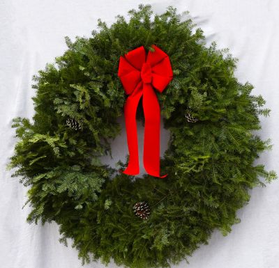 WREATH-TRADITIONAL BOW/CONE-48"