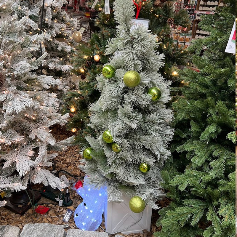 MILFORD FLOCKED FIR 4.5' POT LED