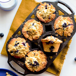 Cast Iron: 6 Cup Muffin Pan