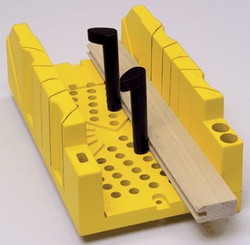 CLAMPING MITRE BOX