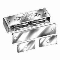 326A92 HD DBL MAGNETIC CATCH